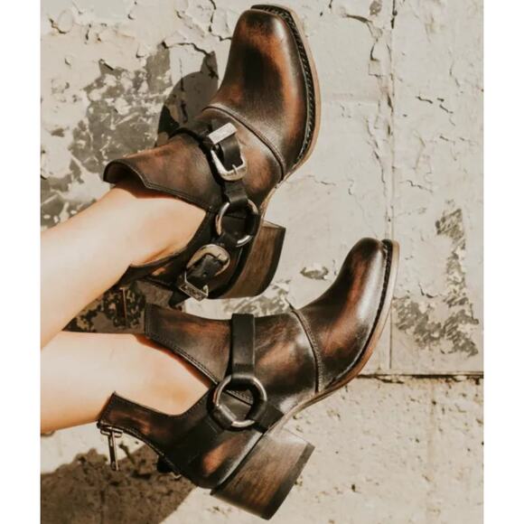 Freebird Truce brown Leather Buckle Distressed Booties - Picture 1 of 10